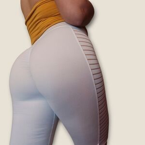Cute Booty Lounge White Booty Scrunch Mesh Sides Legging S